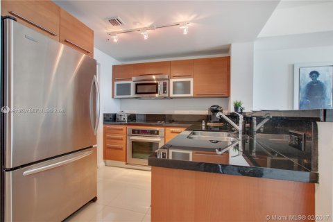 Copropriété à vendre à Miami, Floride: 2 chambres, 98.29 m2 № 2052192 - photo 3