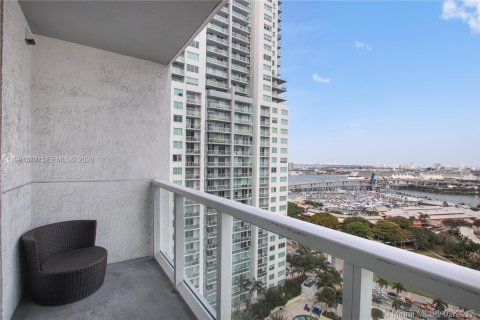 Copropriété à vendre à Miami, Floride: 2 chambres, 98.29 m2 № 2052192 - photo 18