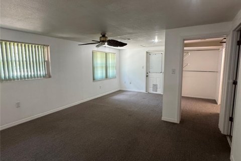 House in Webster, Florida 3 bedrooms, 130.43 sq.m. № 1873475 - photo 15