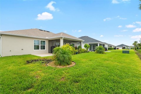 House in The Villages, Florida 3 bedrooms, 144.74 sq.m. № 1832865 - photo 29