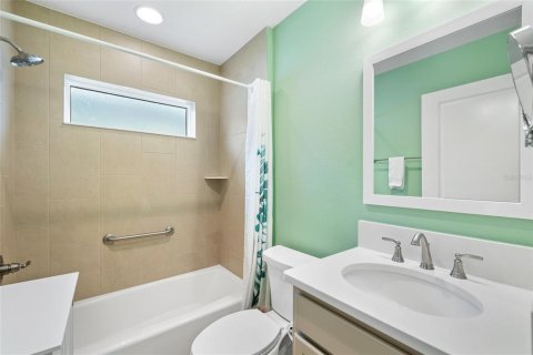 Casa en venta en The Villages, Florida, 3 dormitorios, 144.74 m2 № 1832865 - foto 23