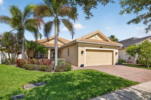 Villa ou maison à vendre à Port St. Lucie, Floride: 3 chambres, 162.21 m2 № 2087413 - photo 2