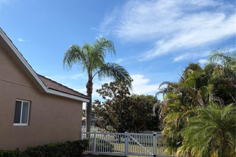 House in Sarasota, Florida 3 bedrooms, 187.01 sq.m. № 2219048 - photo 4