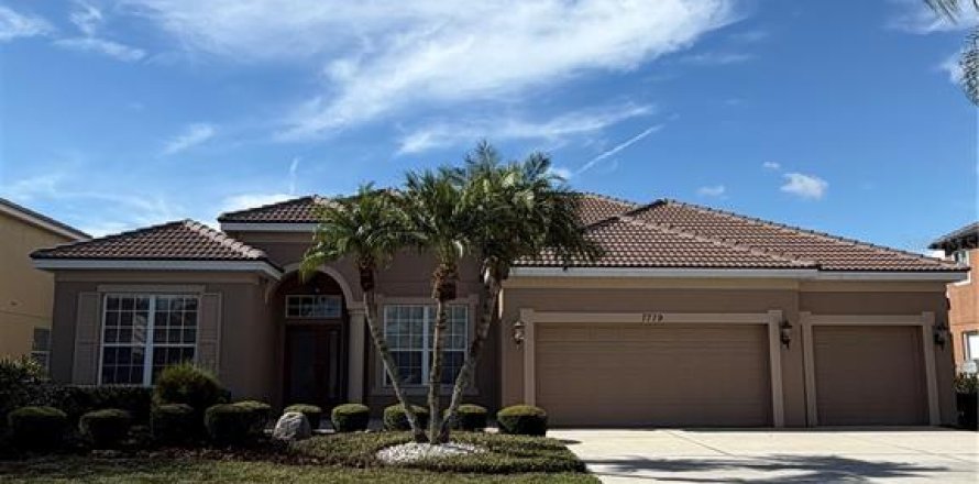 House in Sarasota, Florida 3 bedrooms, 187.01 sq.m. № 2219048