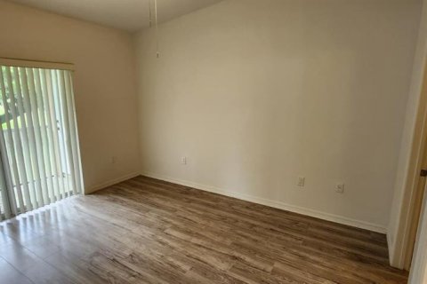 Condominio en alquiler en Kissimmee, Florida, 3 dormitorios, 105.54 m2 № 2427410 - foto 13