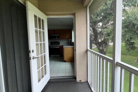 Condominio en alquiler en Kissimmee, Florida, 3 dormitorios, 105.54 m2 № 2427410 - foto 6