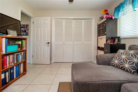 Villa ou maison à vendre à Sarasota, Floride: 2 chambres, 131.83 m2 № 2431135 - photo 28