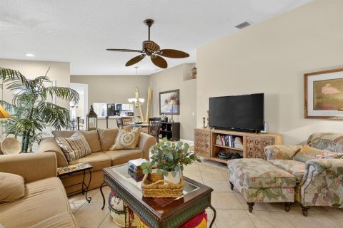 House in Palm Coast, Florida 2 bedrooms, 121.33 sq.m. № 1905152 - photo 7