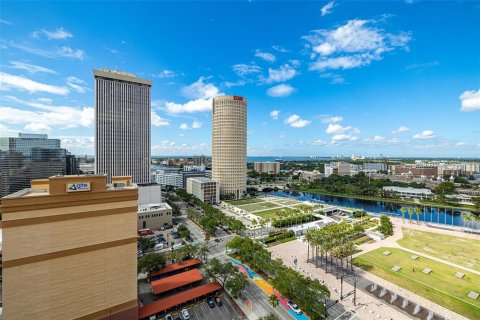 Condo in Tampa, Florida, 1 bedroom  № 1821146 - photo 25