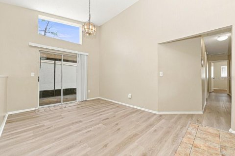 House in Riverview, Florida 4 bedrooms, 128.58 sq.m. № 2389137 - photo 5