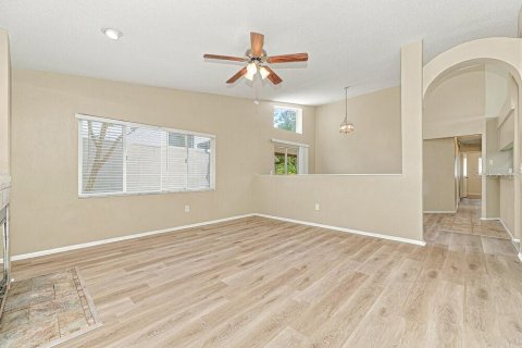 House in Riverview, Florida 4 bedrooms, 128.58 sq.m. № 2389137 - photo 4