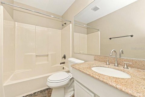 House in Riverview, Florida 4 bedrooms, 128.58 sq.m. № 2389137 - photo 15