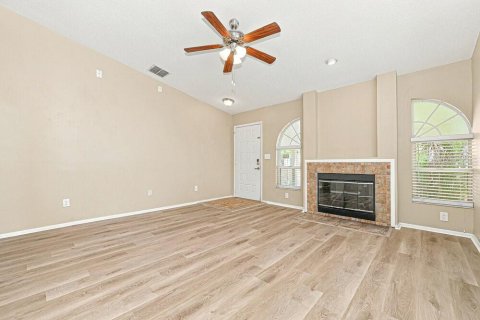 House in Riverview, Florida 4 bedrooms, 128.58 sq.m. № 2389137 - photo 3