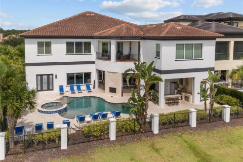 House in Four Corners, Florida 11 bedrooms, 1024.43 sq.m. № 1901420 - photo 1