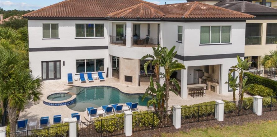 House in Four Corners, Florida 11 bedrooms, 1024.43 sq.m. № 1901420