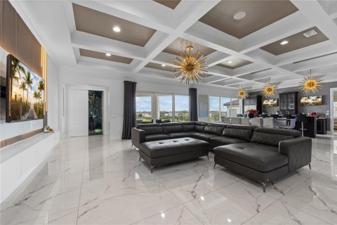 House in Four Corners, Florida 11 bedrooms, 1024.43 sq.m. № 1901420 - photo 27