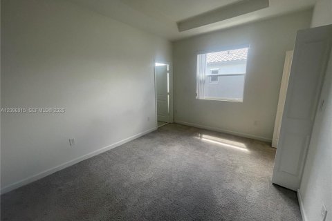 Touwnhouse à louer à Florida City, Floride: 3 chambres, 123.56 m2 № 2390030 - photo 18