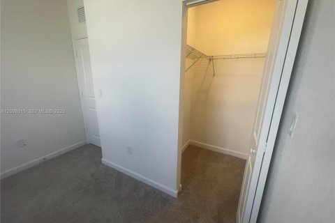 Touwnhouse à louer à Florida City, Floride: 3 chambres, 123.56 m2 № 2390030 - photo 25