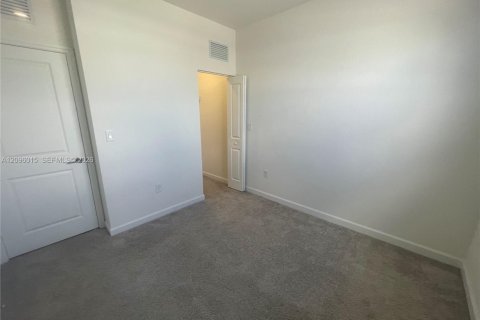 Touwnhouse à louer à Florida City, Floride: 3 chambres, 123.56 m2 № 2390030 - photo 24