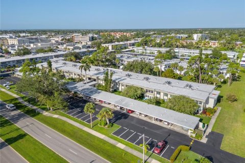 Condo in Port Charlotte, Florida, 1 bedroom  № 1918516 - photo 16