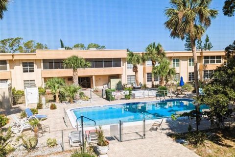 Condo in Port Charlotte, Florida, 1 bedroom  № 1918516 - photo 30