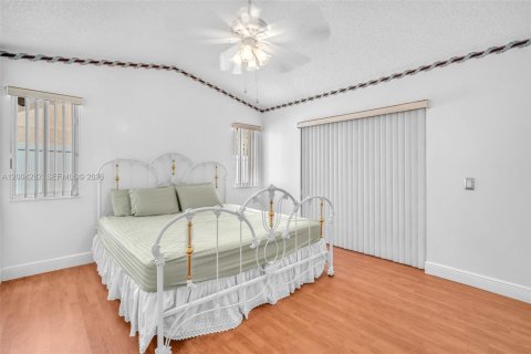 House in Weston, Florida 3 bedrooms, 125.7 sq.m. № 2069075 - photo 29