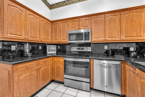 House in Weston, Florida 3 bedrooms, 125.7 sq.m. № 2069075 - photo 19