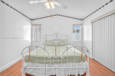 House in Weston, Florida 3 bedrooms, 125.7 sq.m. № 2069075 - photo 28