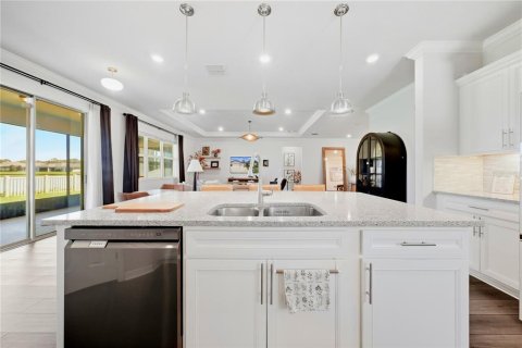 House in Riverview, Florida 4 bedrooms, 251.49 sq.m. № 2394442 - photo 12
