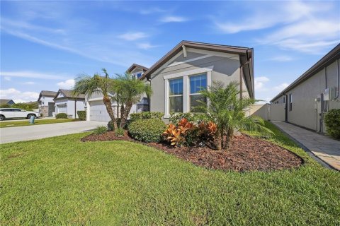 House in Riverview, Florida 4 bedrooms, 251.49 sq.m. № 2394442 - photo 3