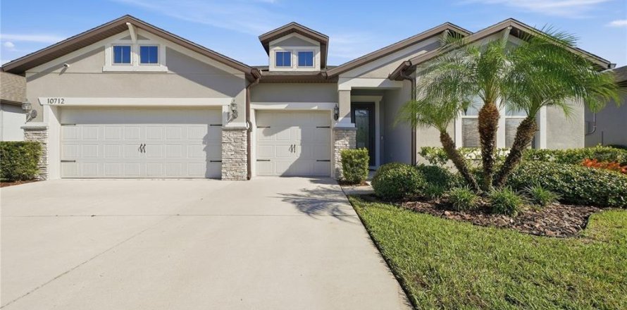 House in Riverview, Florida 4 bedrooms, 251.49 sq.m. № 2394442