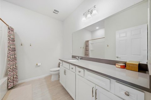 House in Riverview, Florida 4 bedrooms, 251.49 sq.m. № 2394442 - photo 21