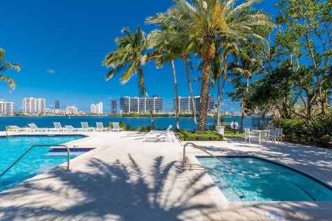 Copropriété à louer à Aventura, Floride: 2 chambres, 100.06 m2 № 1774436 - photo 11