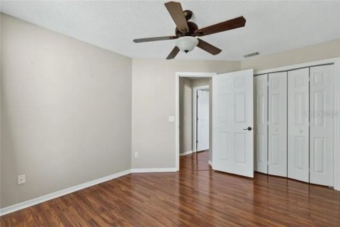 House in Eustis, Florida 3 bedrooms, 160.63 sq.m. № 2429074 - photo 20