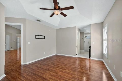House in Eustis, Florida 3 bedrooms, 160.63 sq.m. № 2429074 - photo 15