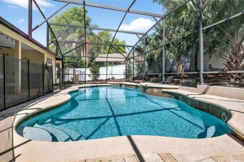 House in Eustis, Florida 3 bedrooms, 160.63 sq.m. № 2429074 - photo 2