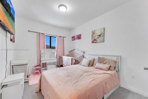 Adosado en venta en Homestead, Florida, 4 dormitorios, 156.08 m2 № 2011305 - foto 11