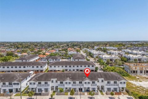 Adosado en venta en Homestead, Florida, 4 dormitorios, 156.08 m2 № 2011305 - foto 17