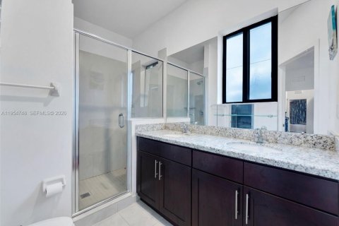 Adosado en venta en Homestead, Florida, 4 dormitorios, 156.08 m2 № 2011305 - foto 10