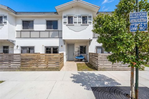 Adosado en Homestead, Florida 4 dormitorios, 156.08 m2 № 2011305