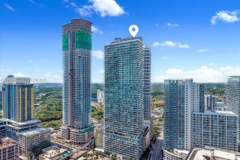Condo in Miami, Florida, 1 bedroom  № 2081265 - photo 24