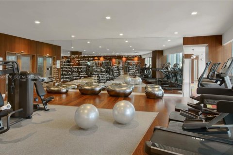 Condo in Miami, Florida, 1 bedroom  № 2081265 - photo 19