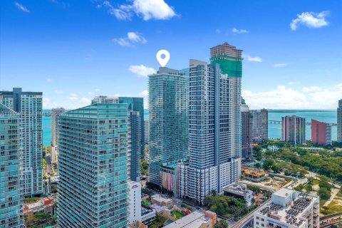 Condo in Miami, Florida, 1 bedroom  № 2081265 - photo 25