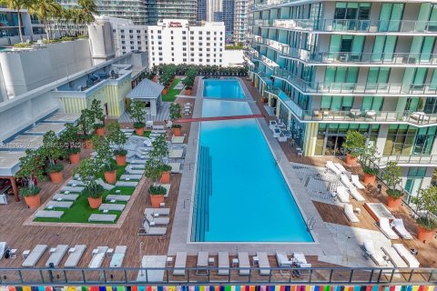 Condo in Miami, Florida, 1 bedroom  № 2081265 - photo 18