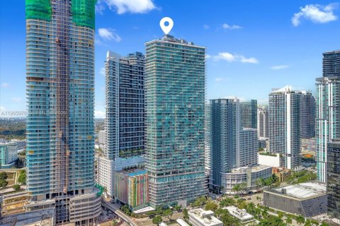 Condo in Miami, Florida, 1 bedroom  № 2081265 - photo 23