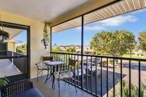 Copropriété à vendre à Cape Coral, Floride: 2 chambres, 90.49 m2 № 2171378 - photo 4