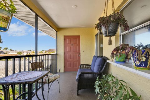 Copropriété à vendre à Cape Coral, Floride: 2 chambres, 90.49 m2 № 2171378 - photo 6