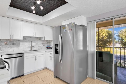 Copropriété à vendre à Cape Coral, Floride: 2 chambres, 90.49 m2 № 2171378 - photo 16