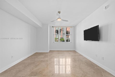 Condominio en venta en Aventura, Florida, 2 dormitorios, 160.72 m2 № 2073854 - foto 16