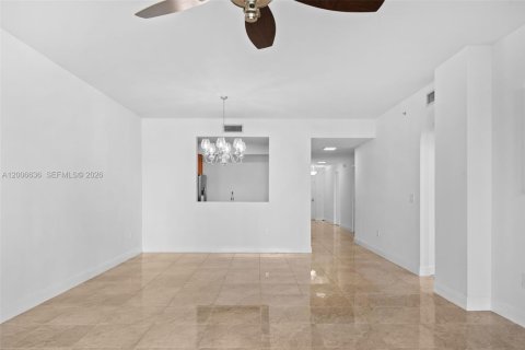 Condominio en venta en Aventura, Florida, 2 dormitorios, 160.72 m2 № 2073854 - foto 21